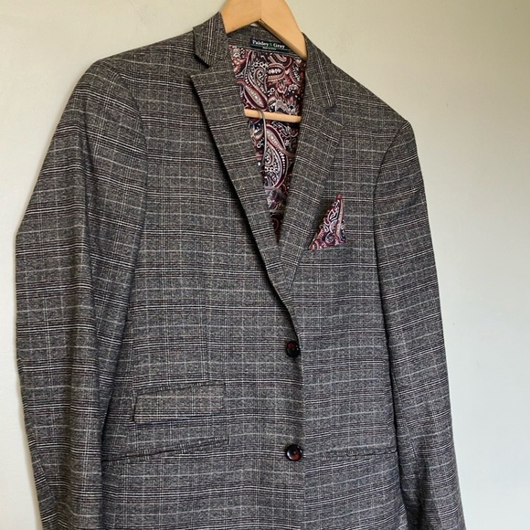 Paisley & Gray Checkered Suit 36R W32 L32 - Picture 2 of 11